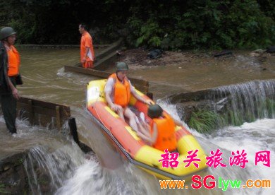 韶关百丈崖漂流