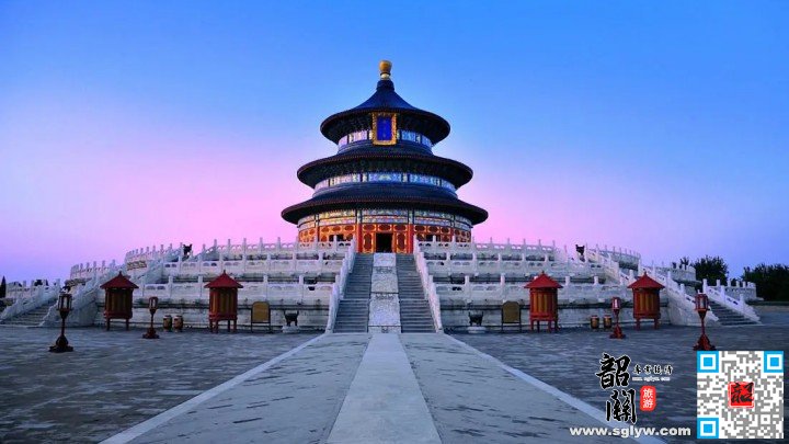 北京天安门广场、八达岭长城、颐和园、恭王府、什刹海双飞六日游