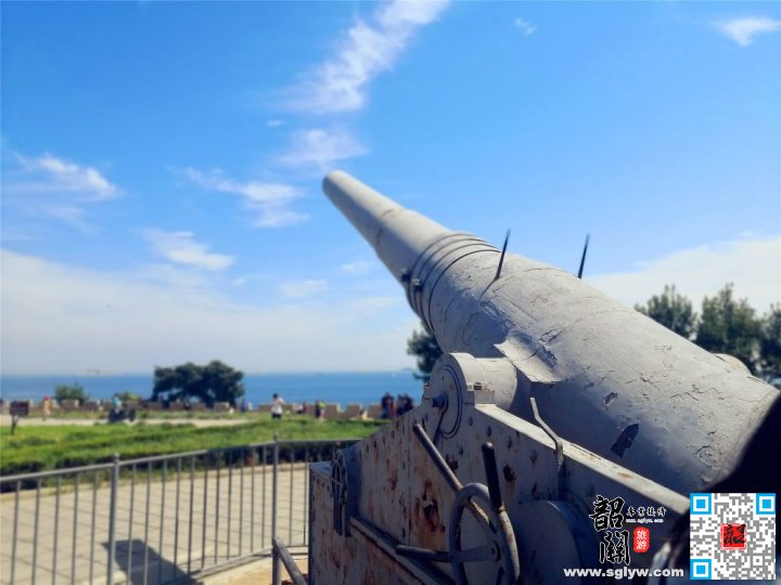 东炮台海滨风景区—月亮湾—木鱼石文化馆—八仙群雕广场
