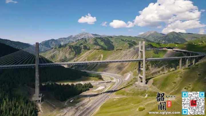 赛里木湖——果子沟大桥——薰衣草庄园——喀赞其民俗旅游区