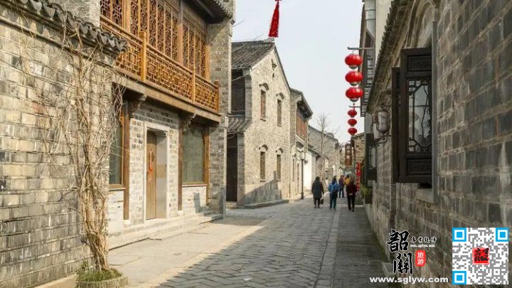 中山陵景区一总统府一大报恩寺遗址公园一外秦淮河画舫一老门东历史街区