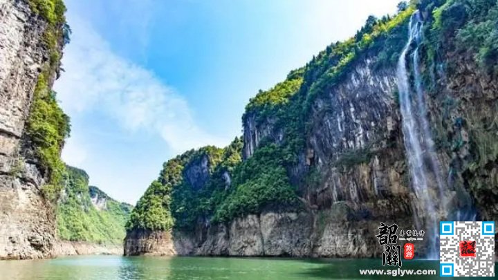 看紫鹊界晨景—铜仁大峡谷