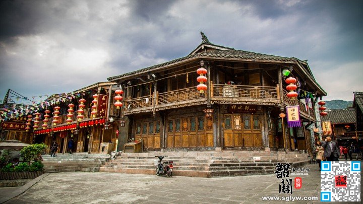 韶关—广州（飞行约4h）—哈尔滨（420KM,约5h）—镜泊湖