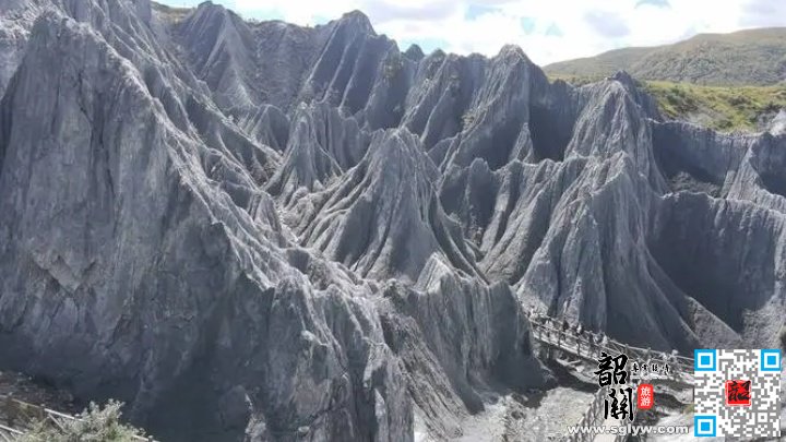 雅江/新都桥—墨石公园-48km-康定—270km—成都