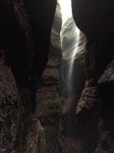 央视《科技之光》栏目播放韶关丹霞山姐妹峰迷宫